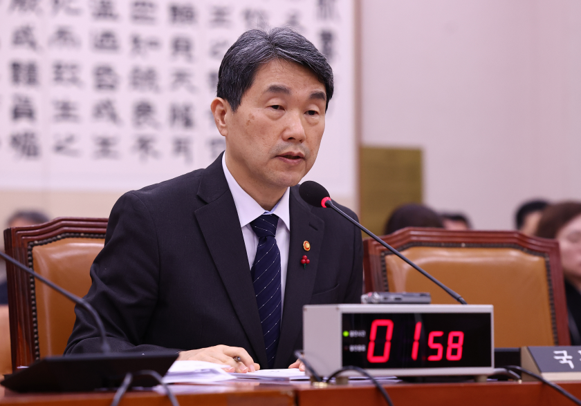 [출처=연합뉴스/ 법사위 참석한 이주호 사회부총리]